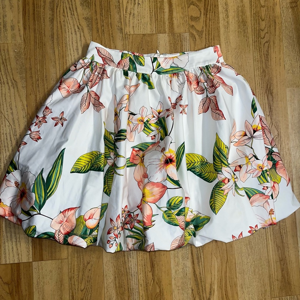 New York & Company Floral Skirt - Size M